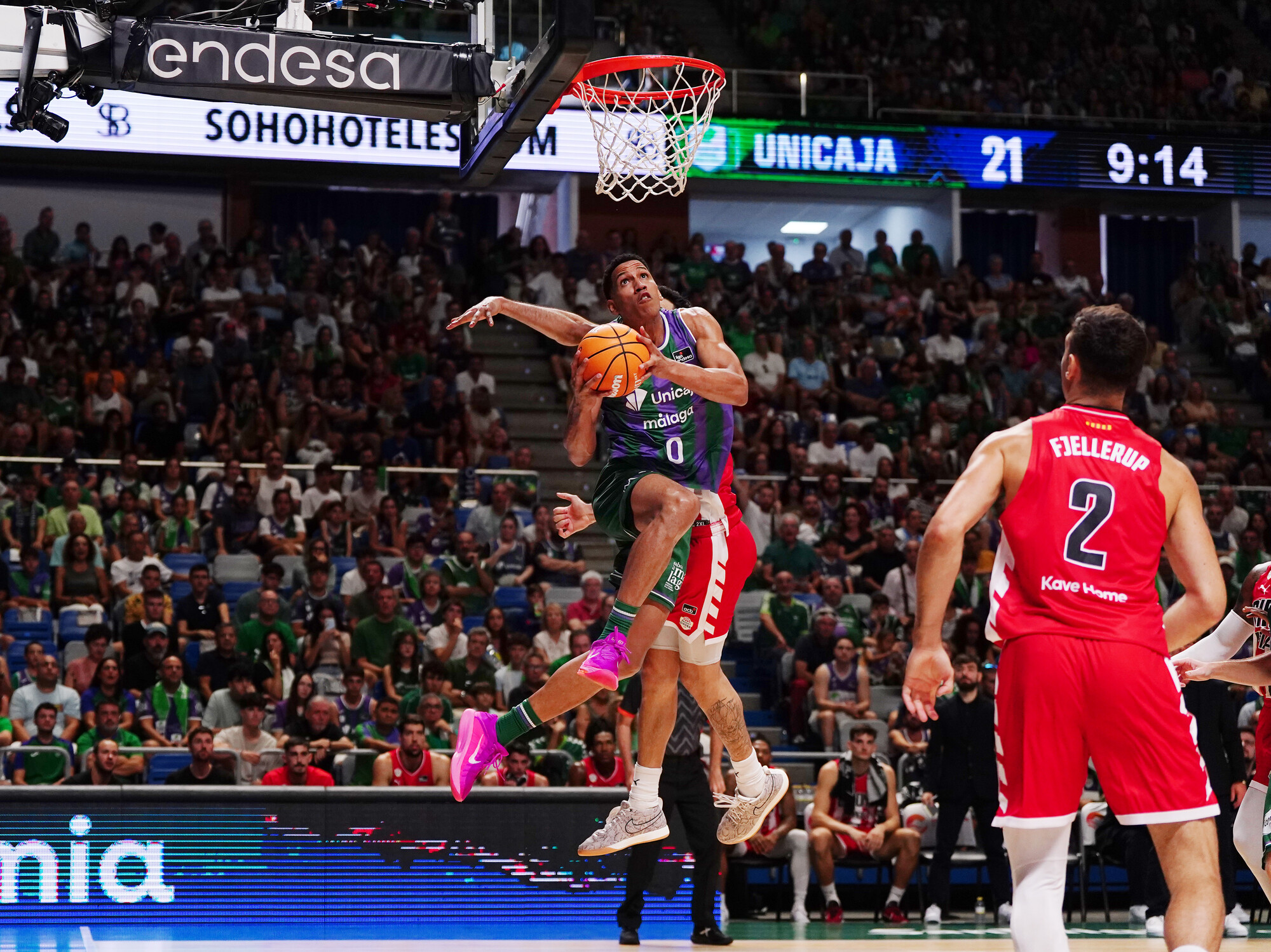 El Unicaja sigue imparable (90-73) | acb.com